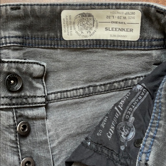 Men’s Diesel jeans - Picture 3 of 7
